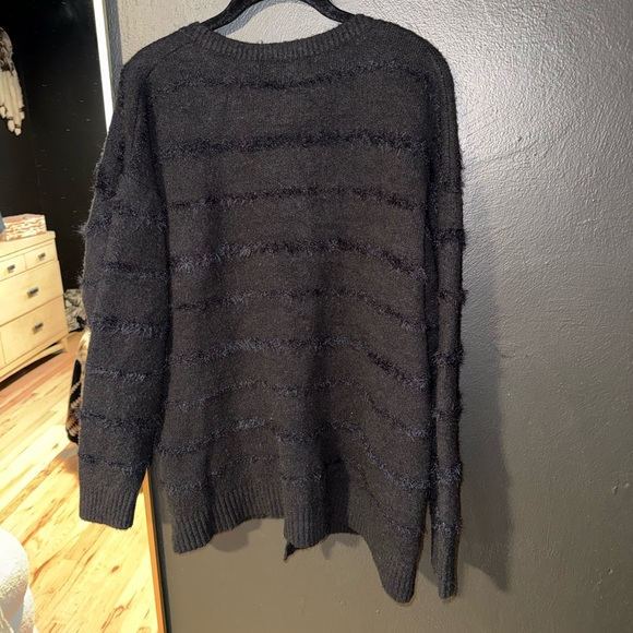 Vans Cardigan - Picture 2 of 3